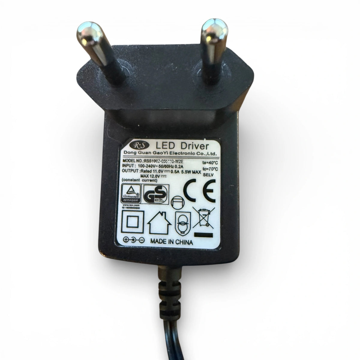 Typenschild DONG GUAN RSS1002-050100-W2E 11V 0,5A LED Trafo 5,5W schwarz