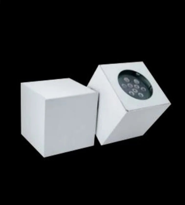 LED Design Strahler Equal Big weiß Würfelform schwenkbar – Strahler / Spotbeleuchtung