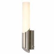 LED-Wandleuchte Edelstahl mit opalweißem Diffusor, eingeschaltet.