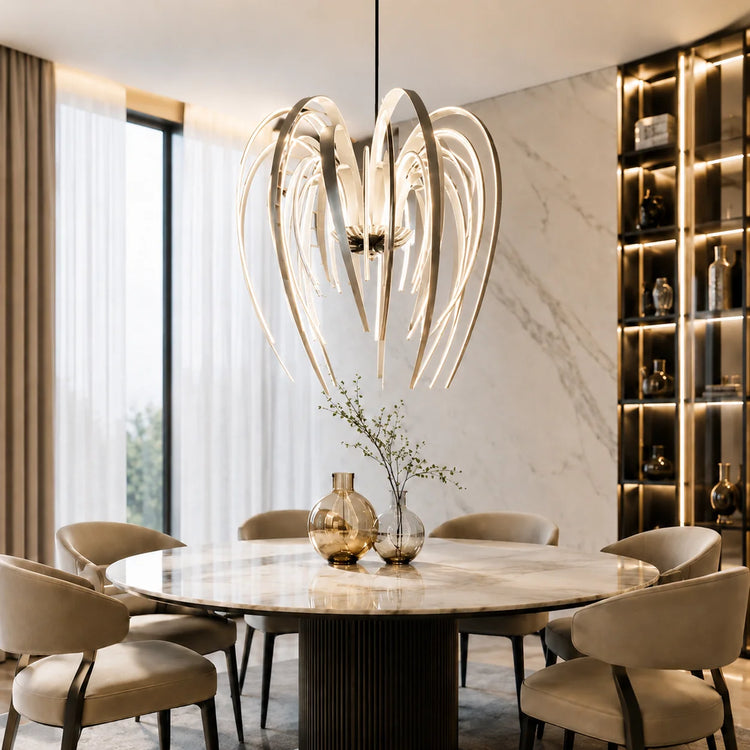 Moderne LED Pendelleuchte über rundem Esstisch, luxuriöse Esszimmer Beleuchtung mit warmem Licht und elegantem Design