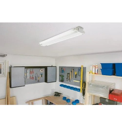 Freistrahlende Lichtleiste 2x 18W Neonlampe Baton