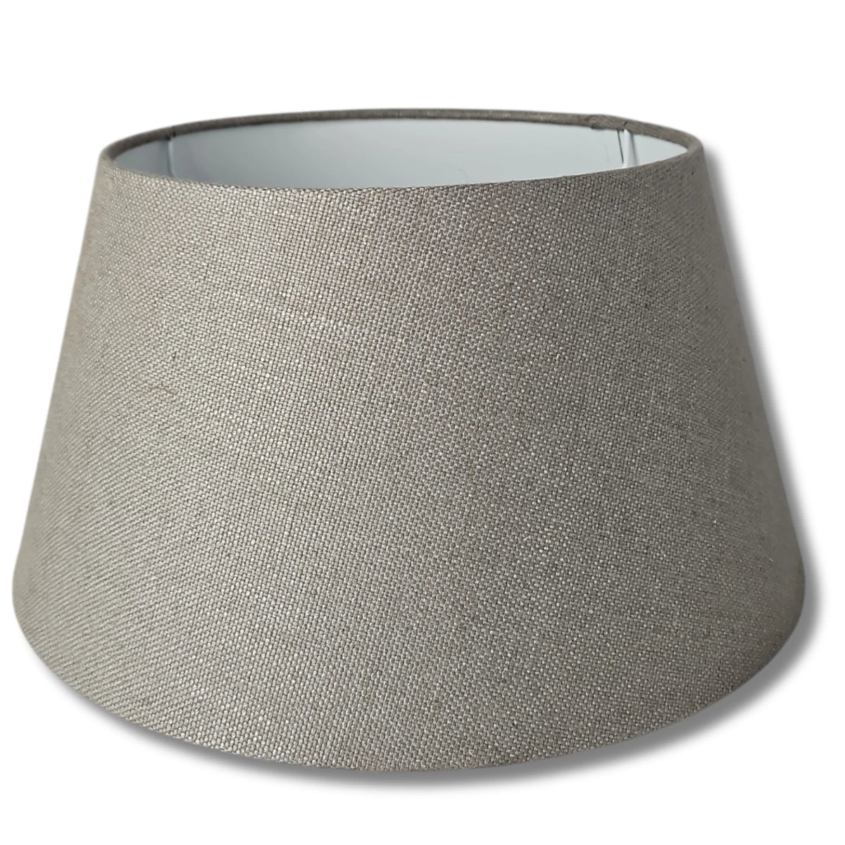 Light & Living Livigno Lampenschirm Taupe in leicht erhöhter Frontansicht