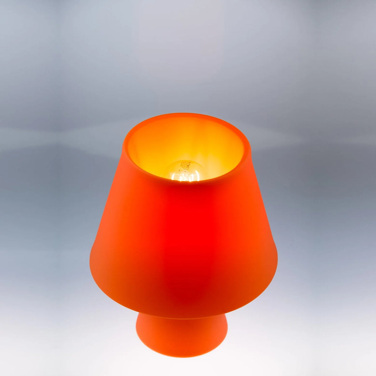 Tischleuchte Numen in Orange aus Silikon