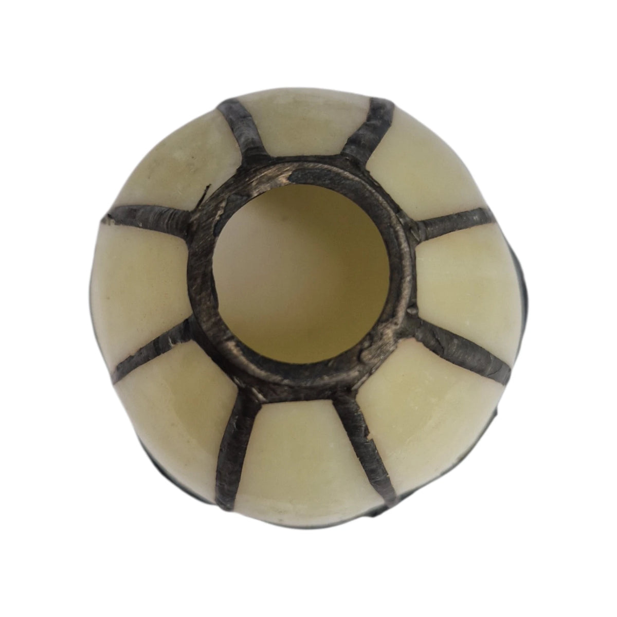 Glockenförmiger Tiffany Glasschirm in Creme und Braun mit dekorativem Glasrand im klassischen Vintage-Stil